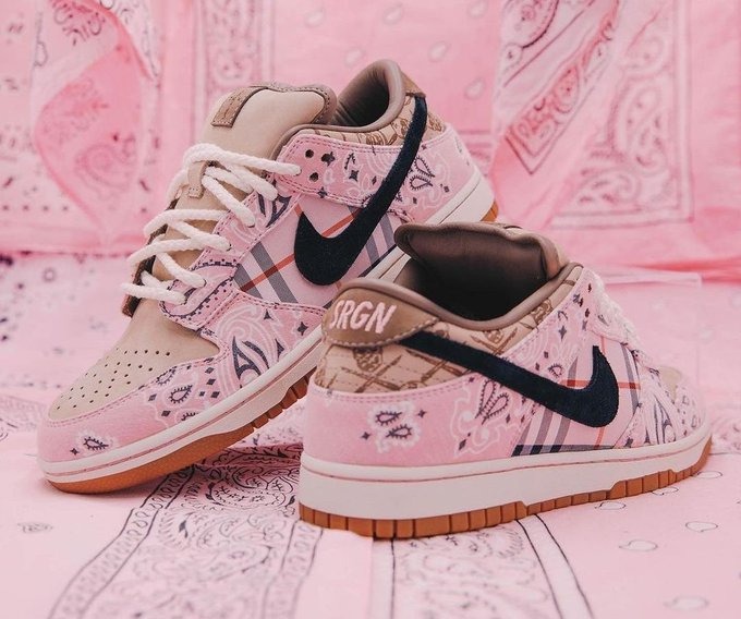 Travis Scott x Nike SB Dunk Low "Pinkberry" Reps